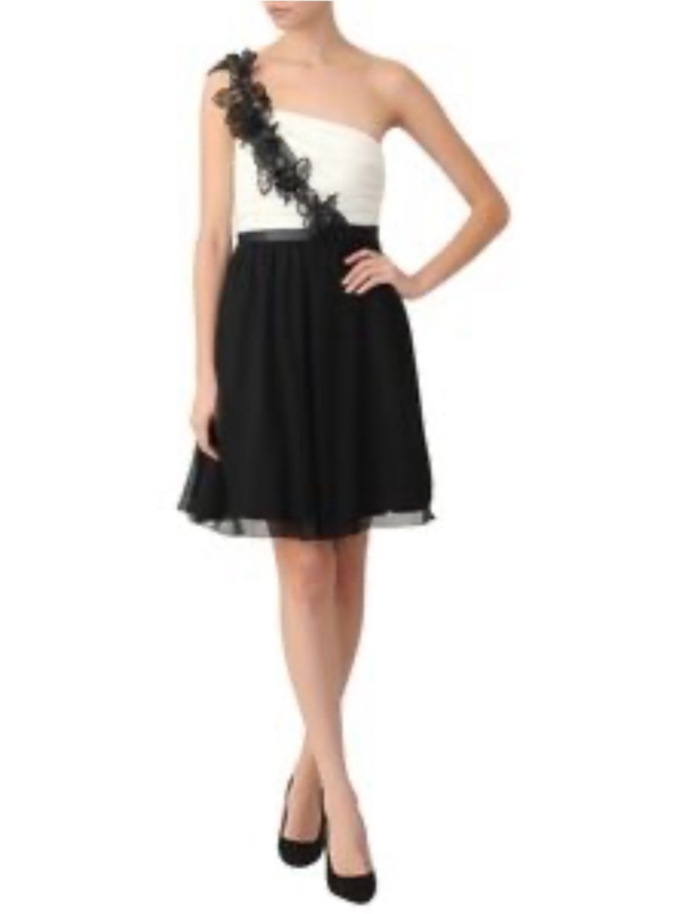 Size 9/10 B Darlin One-Shoulder Black and White Floral Appliqué Cocktail Dress